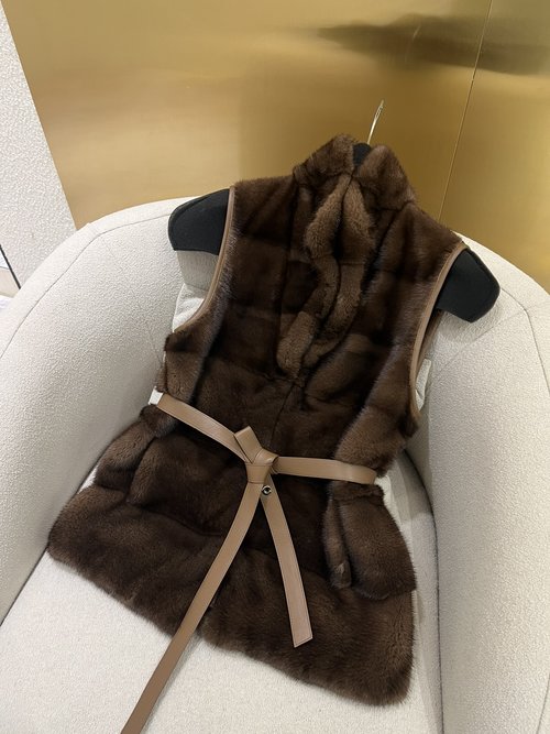 Loro Piana Copenhagen Mink and Italian Cashmere Fashionable Vest