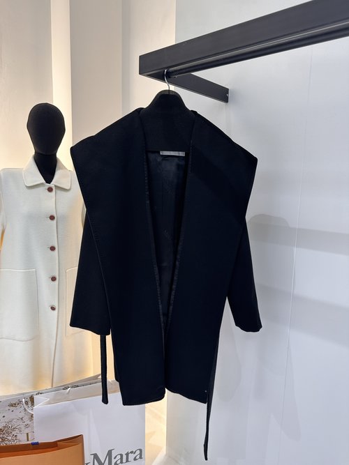 Max Mara Classic Camel Hair Cape-style Robe Coat with Dust Bag