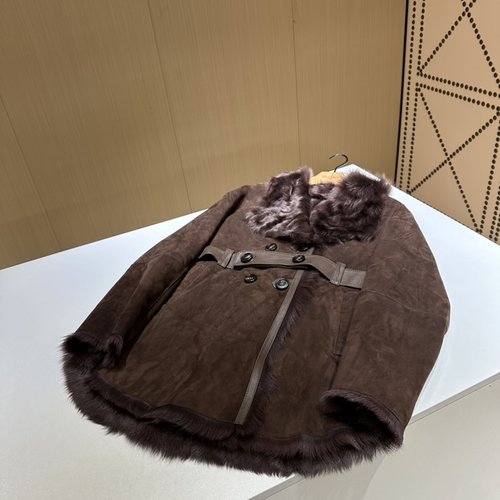 Max Mara Fur - Leather Blend Garment in a Sweet - Cool Style