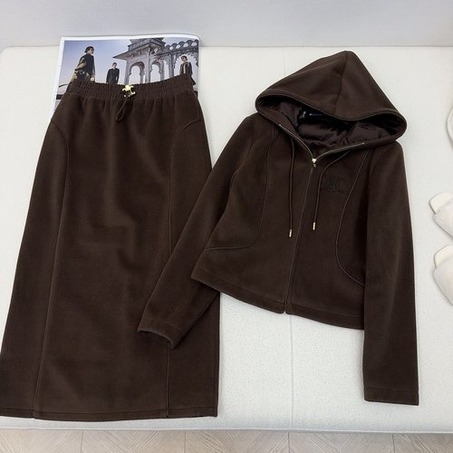 Celine Retro American Casual Hooded Suit with Skirt