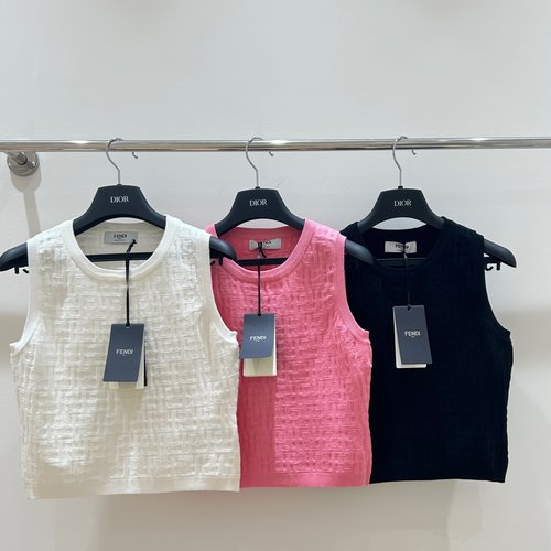 Fendi Stylish Three - Color Jacquard Vest for Elegance