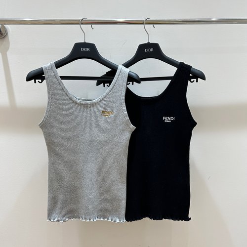 Fendi Elegant Vest with Embroidered Letters and Wave Edge