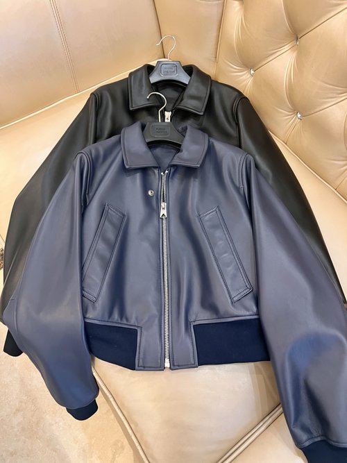 Bottega Veneta Two-tone Fashionable Garment