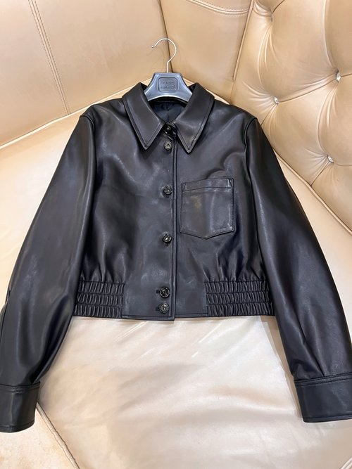 Bottega Veneta Luxurious Lambskin Leather Jacket