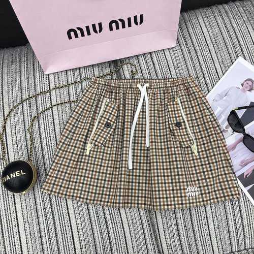 Miu Miu Mu Series Checked Elastic Waist Short Skirt with Letter Print