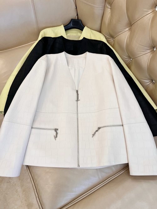 Hermes Customized Lambskin Leather Coat with Oil Edge and Simple Design