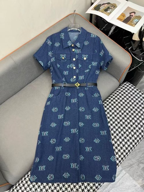 Louis Vuitton New Denim Dress with Letter Jacquard Fabric, Stylish and Refined
