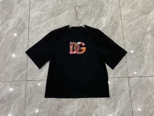 Dolce & Gabbana Black Base Big Red Flower Knitted Cotton Casual T-Shirt