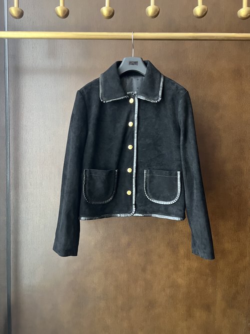 Celine Fashionable Imported Lambskin Garment with Custom Logo and Slimming Design