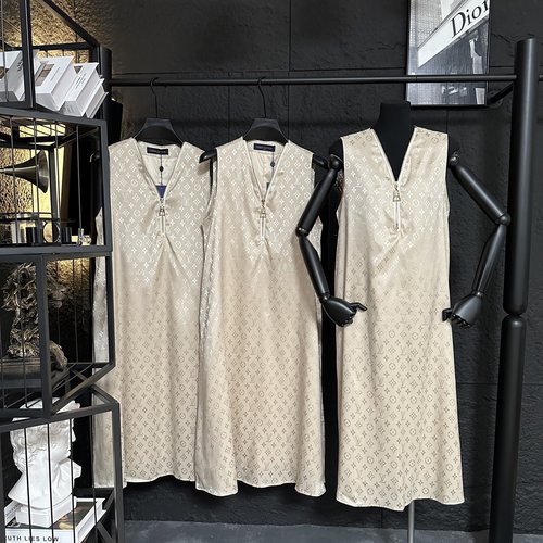 Louis Vuitton Jacquard Sleeveless Dress with Four - Leaf Clover Emblem