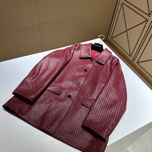 Bottega Veneta Classic Knit Jacket with Sweet - Cool Retro Style