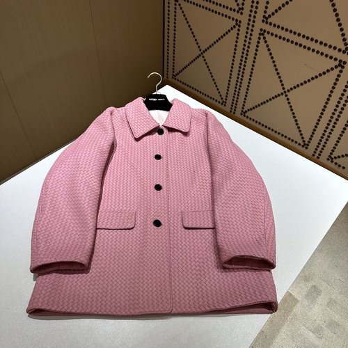 Bottega Veneta Classic Knit Jacket with Sweet - Cool Retro Style