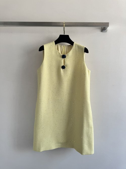 Chanel Elegant French Sleeveless Chanel Dress with H-shape