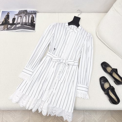Dior French Lace-trimmed Slimming Bubble Shoulder Shirt Dress