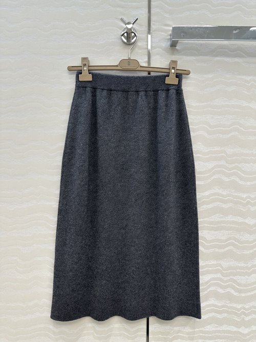 Brunello Cucinelli High-End Knitted Cashmere Long Skirt, 96% Imported Cashmere Yarn