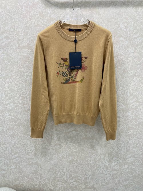 Louis Vuitton Exclusive College-inspired Knitted Wool Pullover with Logo