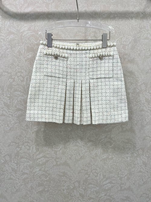 Chanel High-quality Woolen Pleated Skirt with Silk Lining