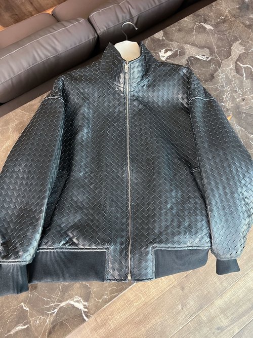 Bottega Veneta Elegant and Adaptable Embroidered Jackets Crafted from Imported Lambskin