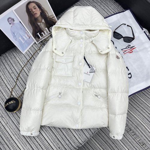 Moncler Recommended New Hooded Down Jacket with Lace Edge and Sleeve Badge
