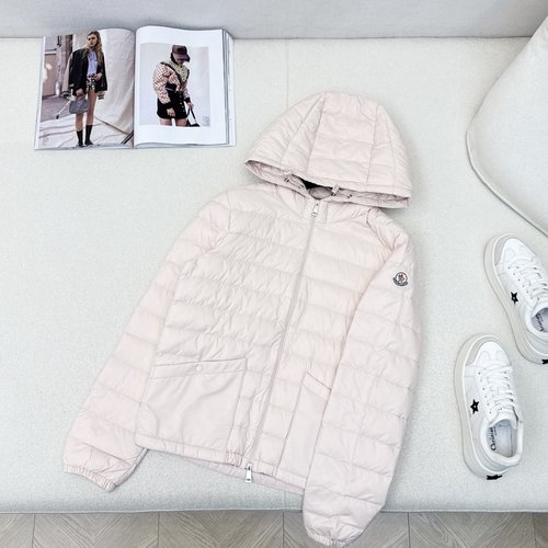 Moncler Lightweight Hooded Down Jacket for Elegant Warmth