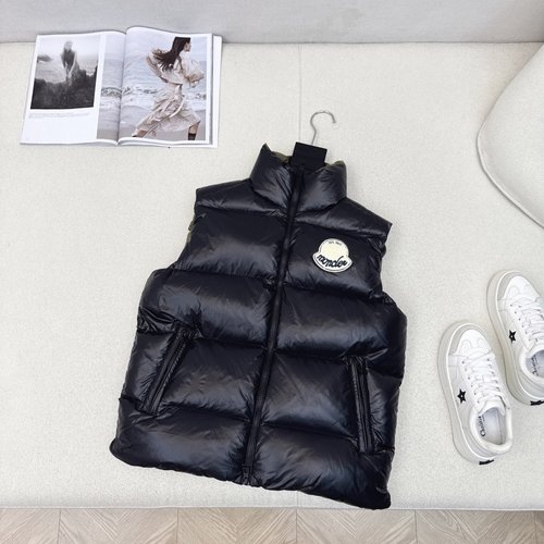 Moncler Collar Down Jacket Vest for a Layered Appearance
