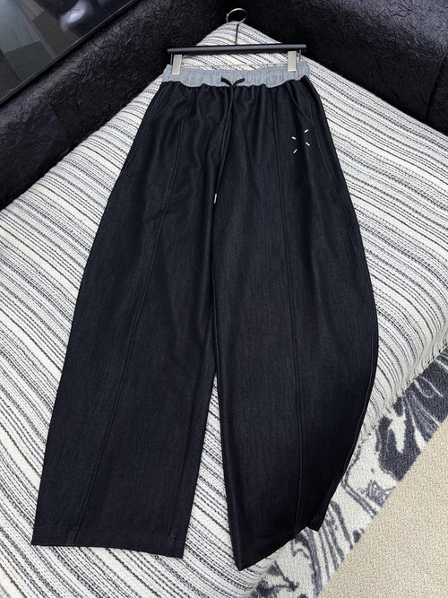 Maison Margiela Newly-designed Tencel Jeans with Drawstring and Unique Style