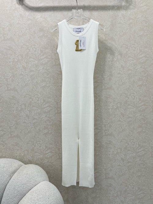Chanel Elegant Sleeveless Knit Dress with Key Gold Buckle Decoration