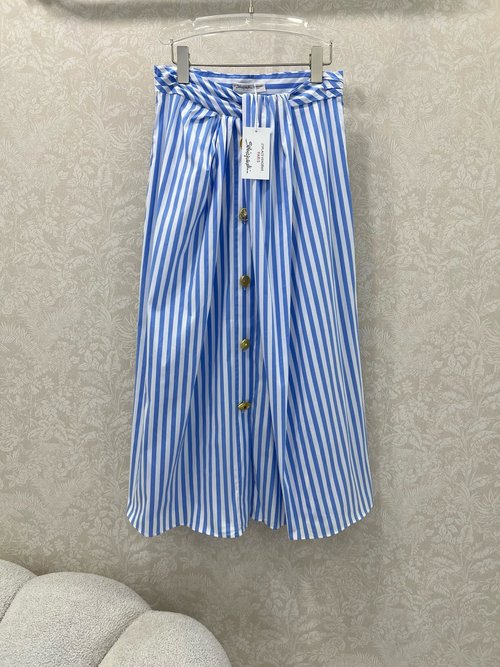 Chanel Stripe Midi Skirt with Irregular Button Design for a Retro Aesthetic