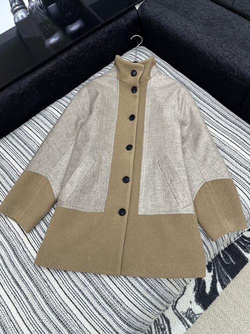 Hermes Classic Wool Series Tweed Coat with Contrast Splicing: Soft and Elegant