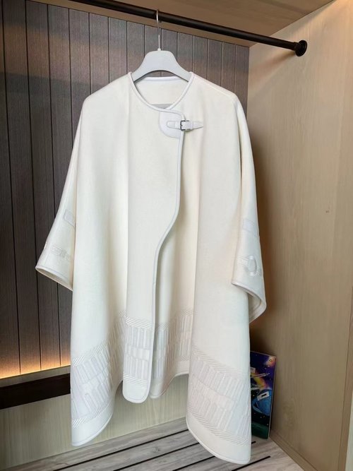 Hermes Exclusive High-end Sheepskin Embroidery Leather Button Double-sided Cashmere Coat