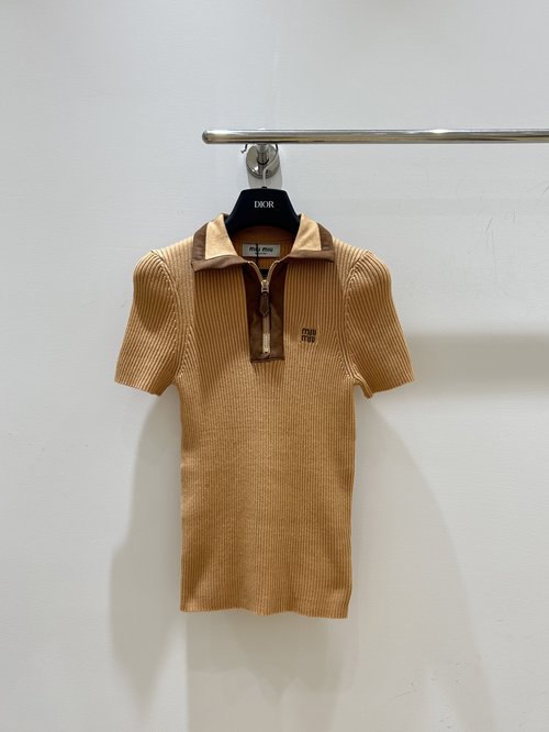 Miu Miu French Knitted Shirt with Letter Embroidery and Contrasting Collar