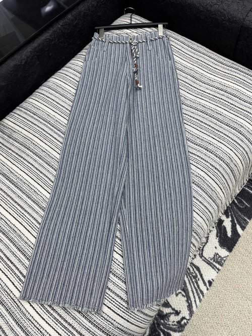 Miu Miu Unique Striped Leisure Trousers with Brand - Exclusive Decorations