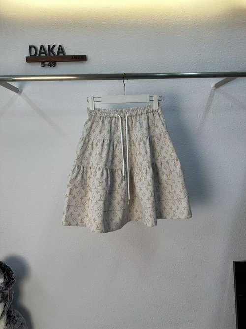 Louis Vuitton Classic Three - piece Set for Styling