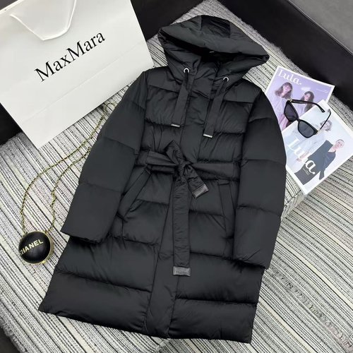 Max Mara Luxury White Goose Down Hooded Mid - length Coat with Waist Belt