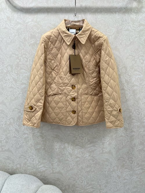 Burberry Diamond Quilted Cotton Jacket with Vintage Lining in H Shape