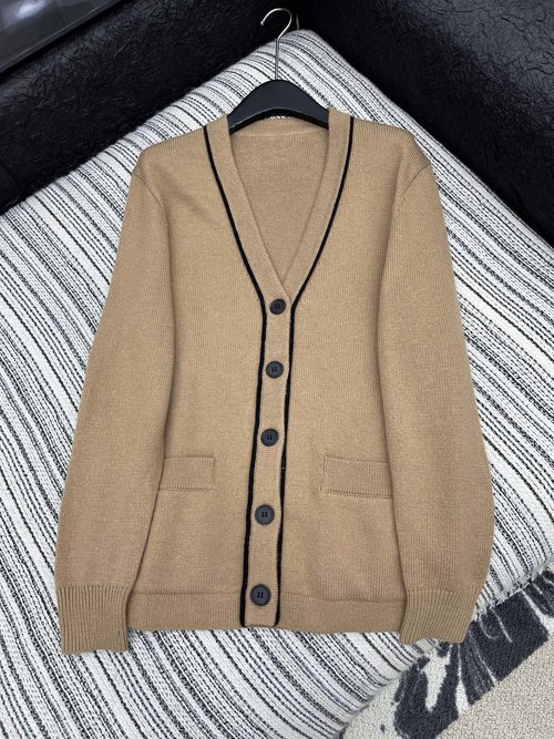 Loro Piana Elegant V-Neck Knitted Cardigan with Contrast Piping, Blend Fabric