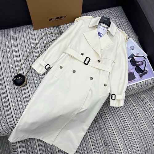 Burberry Classic Double-breasted Long Trench Coat with Checked Lining