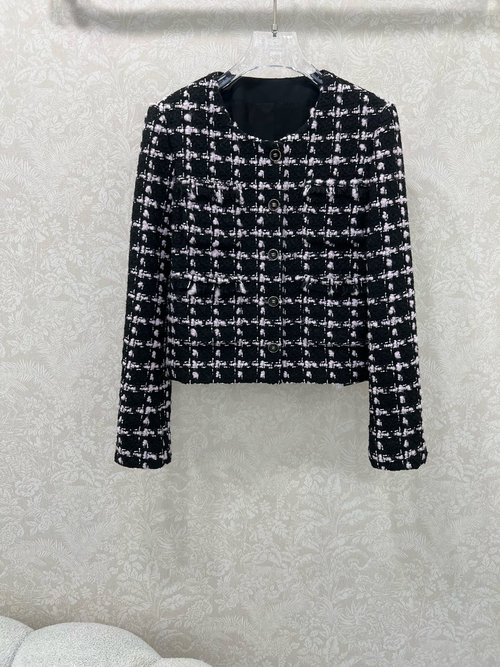 Chanel Woven Short Coat with Silk Lining and Wool Material, Exquisite Design