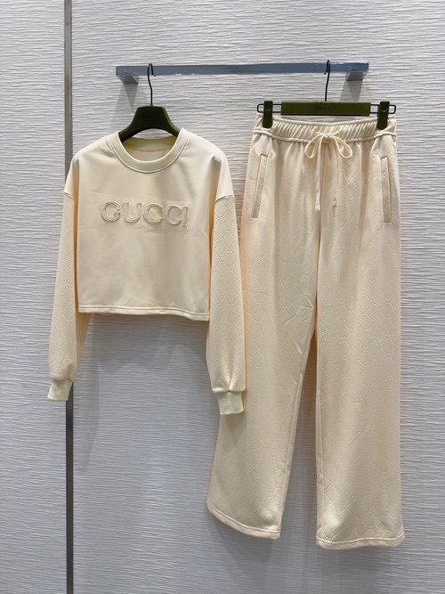 Gucci Stylish Casual Suit for Any Occasion