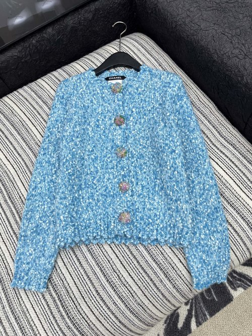 Chanel Vintage Series Heavy-Duty Handmade Diamond-Button Round Neck Coat