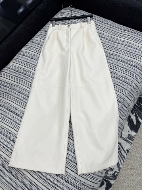 Chanel Soft and Versatile Imported Leather Casual Trousers for All Seasons