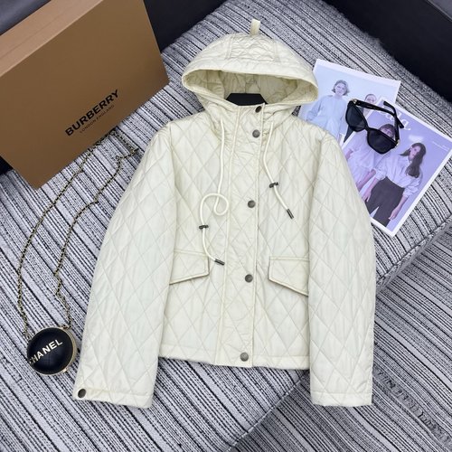 Burberry Recommended Quilted Hooded Cotton Coat with Corduroy Pocket Design