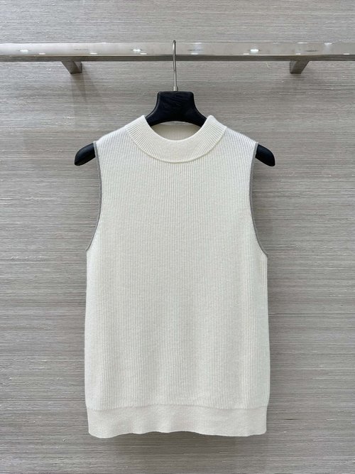 Brunello Cucinelli Exclusive Pure Cashmere Chain-collar Vest for an Elegant Ensemble