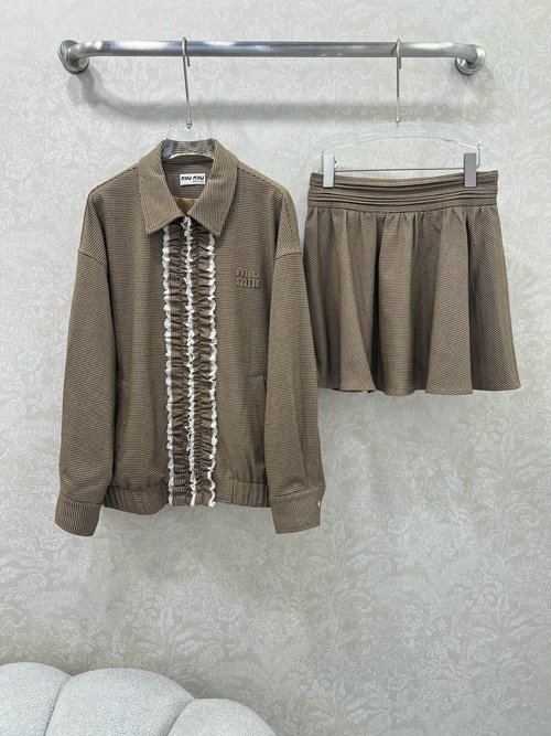 Miu Miu Miu - Style Ensemble: Collarless Jacket and Pleated Skirt, Elegant and Chic