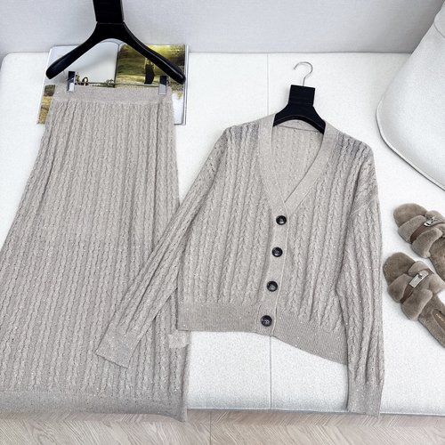 Brunello Cucinelli Premium Hollowed Linen Beaded Ensemble for Refined Minimalism