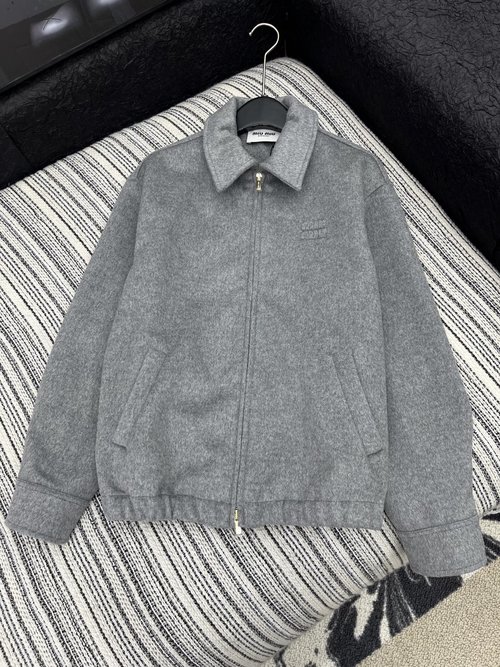 Miu Miu Collared Cashmere Jacket with Letter Embroidery and Practical Design