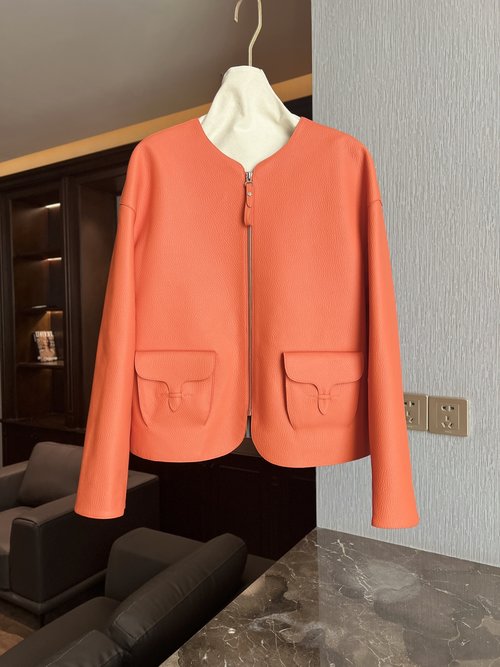 Hermes Exquisite Leather Jacket with Distinct Texture and Classic H Shape