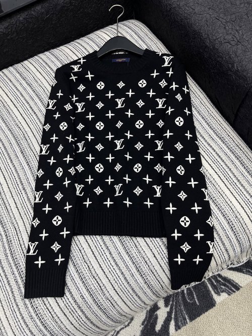 Louis Vuitton High-quality 3D Jacquard Knit Sweater with Good Elasticity