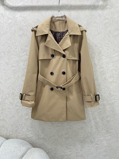 Fendi Stylish Hooded Trench Coat with Classic Monogram Lining