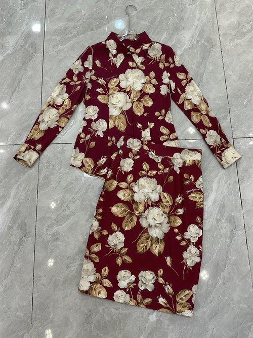 Dolce & Gabbana Red Background Printed Silk Twill Long-Sleeve Shirt